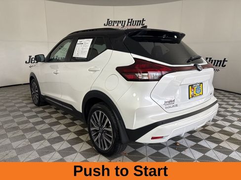 Used 2023 Nissan Kicks SR w/ SR Premium Package image 7