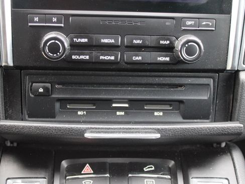 Certified 2017 Porsche Macan GTS image 30