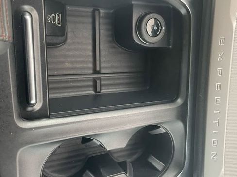 Used 2025 Ford Expedition Active AWD/4WD image 21