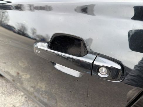 Used 2020 Subaru Forester Premium image 17