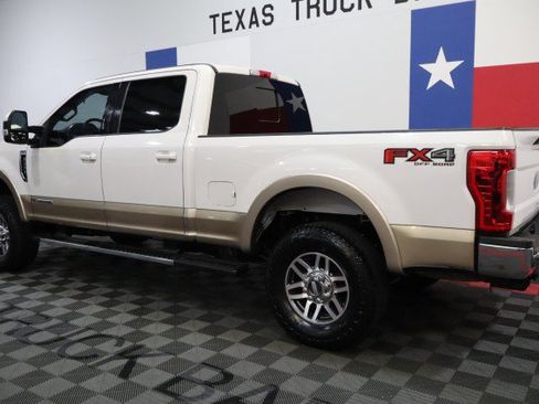 Used 2019 Ford F250 Lariat w/ Lariat Value Package AWD/4WD image 5