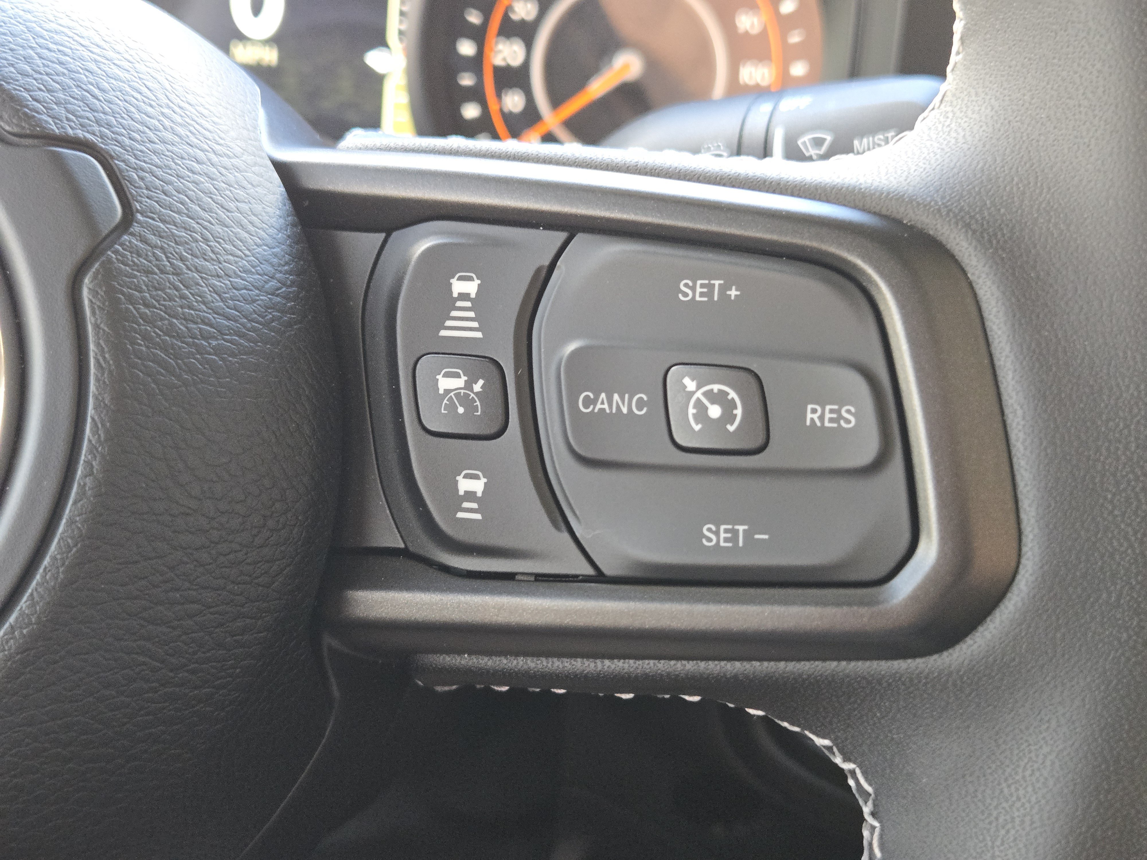 Used 2025 Jeep Gladiator Rubicon AWD/4WD image 30