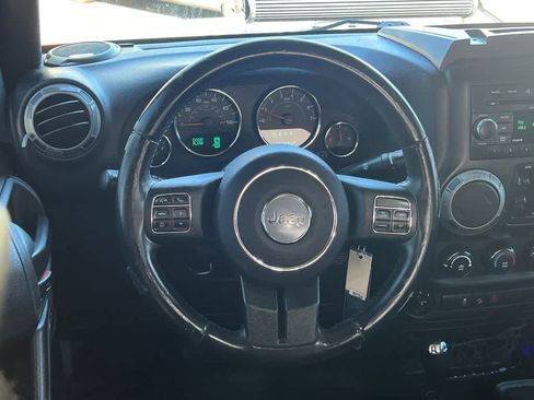 Used 2015 Jeep Wrangler Unlimited Sport w/ Quick Order Package 24S AWD/4WD image 25