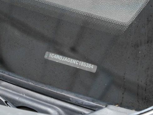 Used 2022 Dodge Durango SXT image 51