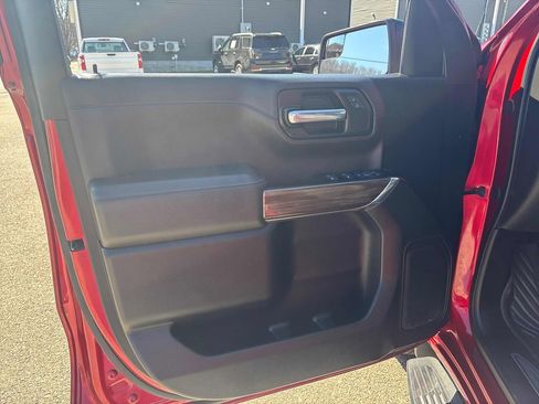 Used 2022 Chevrolet Silverado 1500 RST image 9