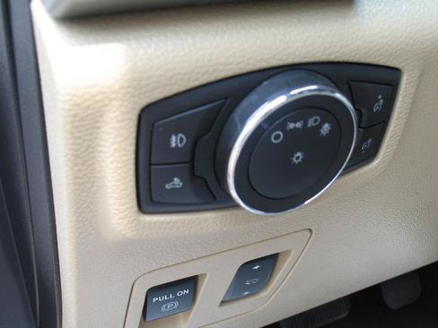Used 2019 Ford F150 Lariat AWD/4WD image 47