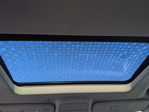 New 2025 Ford Explorer Active w/ Active Comfort Package image 23