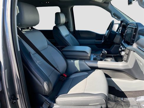 Used 2023 Ford F150 Lariat w/ Trailer Tow Package image 29