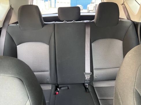 Used 2025 Kia Soul LX w/ LX Technology Package FWD image 35