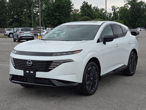 Used 2026 Nissan Murano Platinum w/ Technology Package AWD/4WD image 2