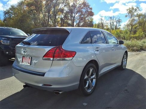 Used 2010 Toyota Venza image 7