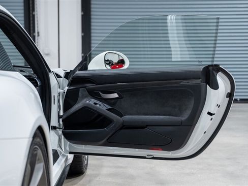 Used 2016 Porsche 911 GT3 RS RWD image 33
