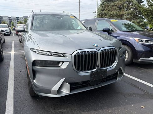 Used 2026 BMW X7 xDrive40i AWD/4WD image 5