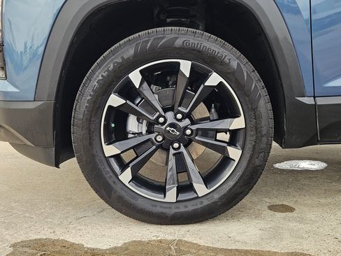 Used 2025 Chevrolet Equinox RS w/ Convenience Package III image 12