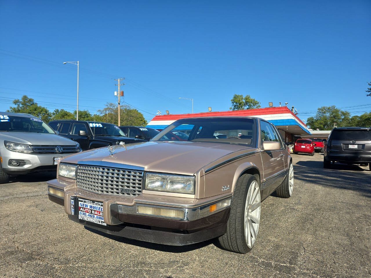 Used 1989 Cadillac Eldorado Coupe FWD image 1