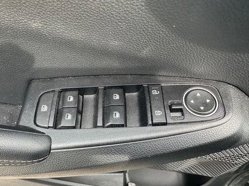 Used 2025 Kia Seltos EX w/ EX Sunroof Package FWD image 11
