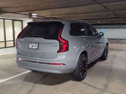 New 2026 Volvo XC90 B6 Ultra w/ Protection Package AWD/4WD image 3