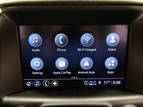 Used 2024 GMC Terrain SLT image 24