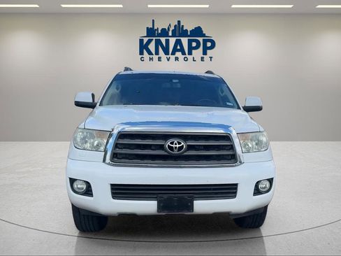 Used 2012 Toyota Sequoia SR5 image 8