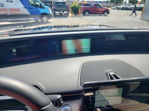 New 2026 Lincoln Nautilus Premier image 35