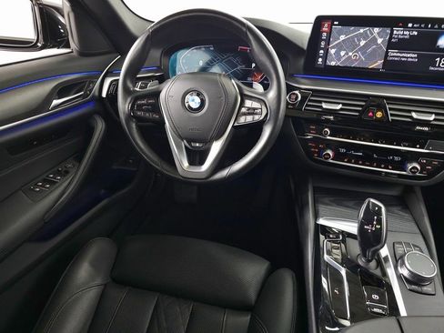 Used 2023 BMW 530i xDrive w/ Convenience Package image 20