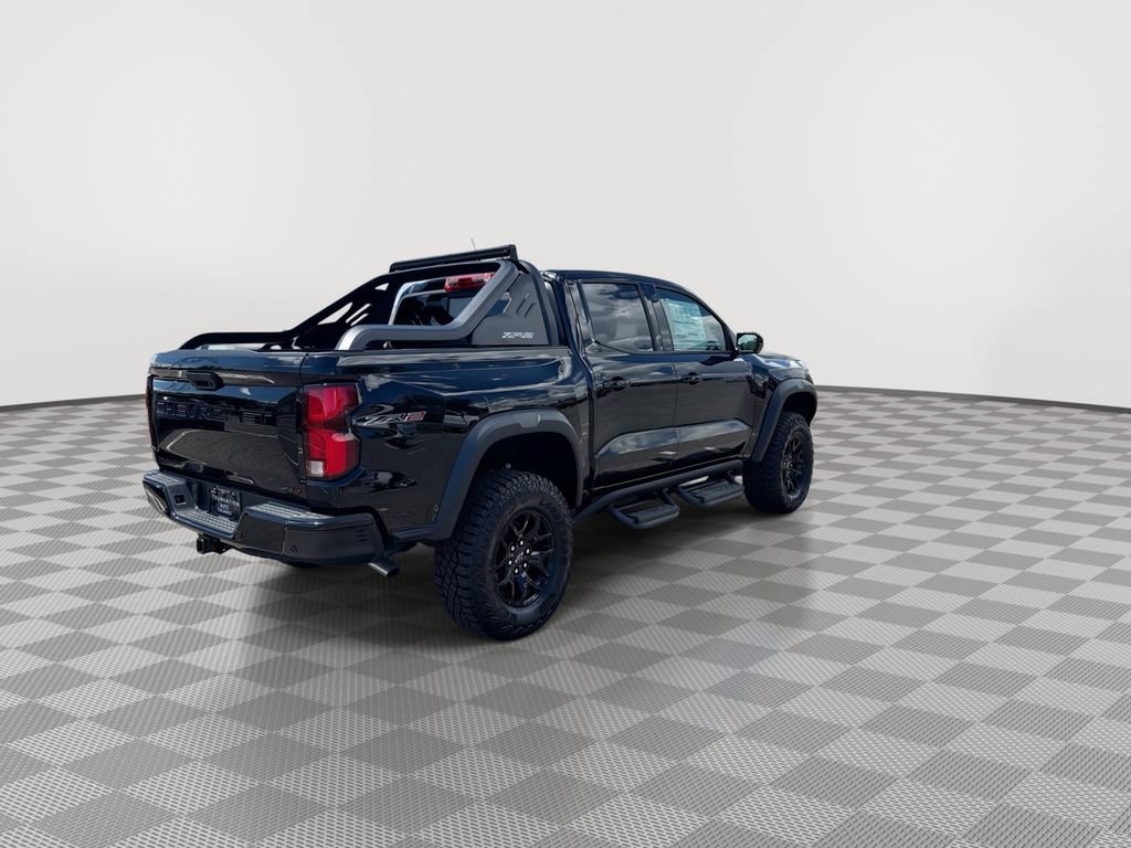New 2026 Chevrolet Colorado ZR2 w/ Midnight Edition AWD/4WD image 9
