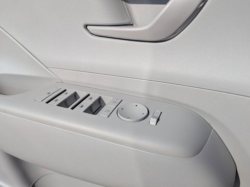 New 2026 Hyundai Kona SE FWD image 14