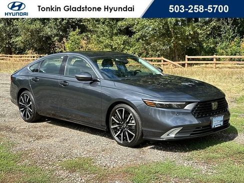 Used 2023 Honda Accord Touring image 1