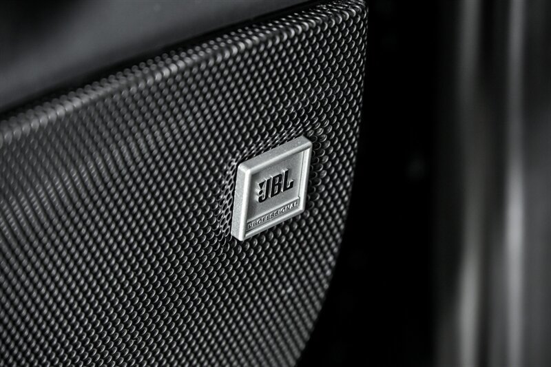 Used 2020 Ferrari F8 Tributo RWD image 30