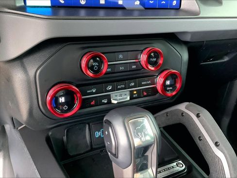 Used 2024 Ford Bronco Big Bend image 31