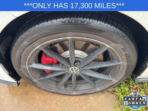 Used 2024 Volkswagen Jetta GLI 40th Anniversary Edition image 31