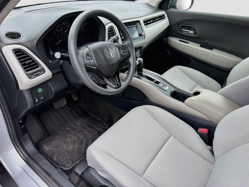 Used 2021 Honda HR-V LX image 23