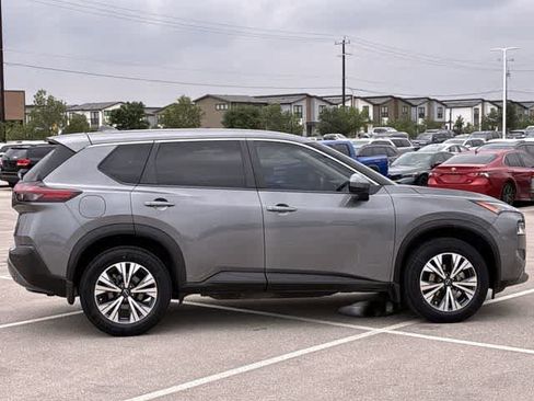 Used 2023 Nissan Rogue SV FWD image 7