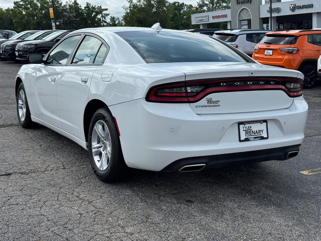 Used 2023 Dodge Charger SXT RWD image 6