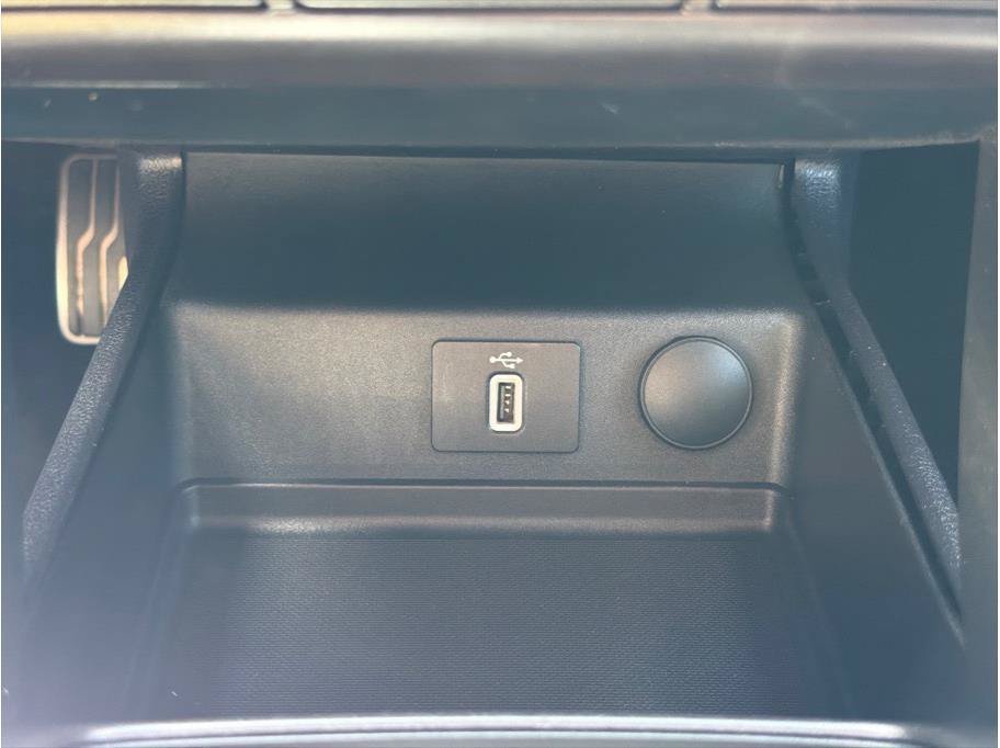 Used 2018 Ford Fusion Titanium AWD/4WD image 18