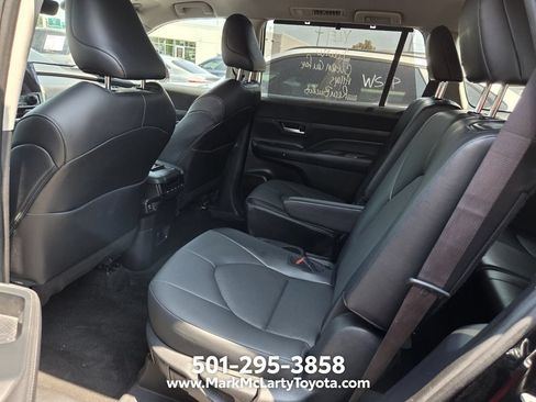 Used 2024 Toyota Grand Highlander FWD image 6