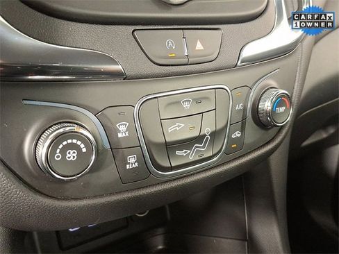 Used 2023 Chevrolet Equinox LT image 18