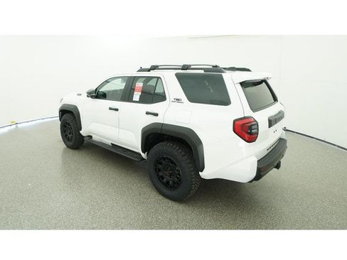 New 2025 Toyota 4Runner 4WD image 5