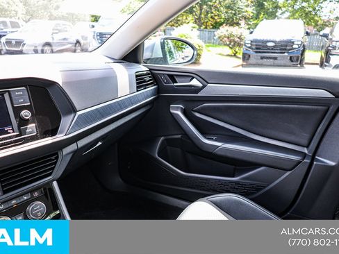 Used 2024 Volkswagen Jetta SE FWD image 36