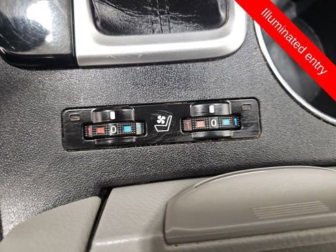 Used 2017 Toyota Highlander Limited Platinum image 24