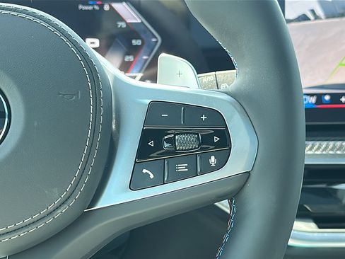 New 2026 BMW X5 M60i w/ Executive Package image 19