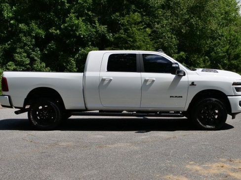 Used 2026 RAM 2500 Laramie AWD/4WD image 56