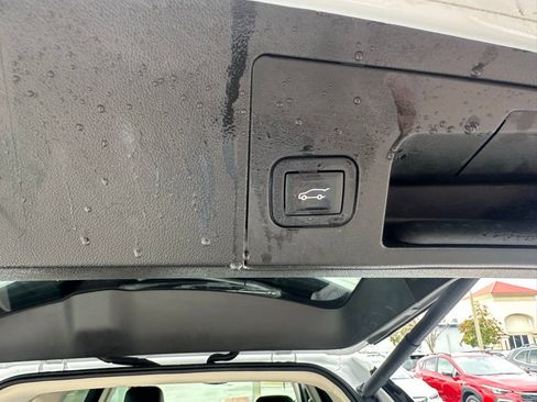 Used 2019 Cadillac XT5 Luxury image 8