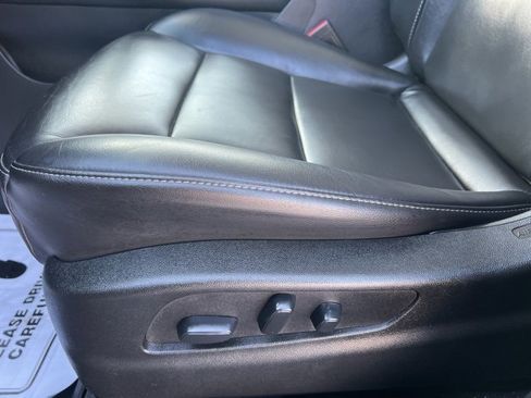 Used 2021 Cadillac XT4 Premium Luxury w/ Cold Weather Package image 23