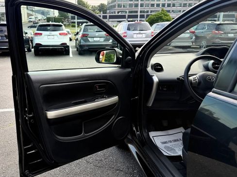 Used 2006 Scion xA FWD image 9