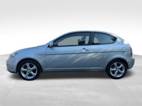 Used 2007 Hyundai Accent SE image 2