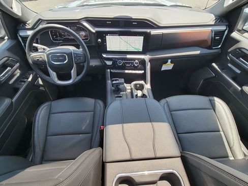 Used 2024 GMC Sierra 1500 Denali w/ Technology Package RWD image 21