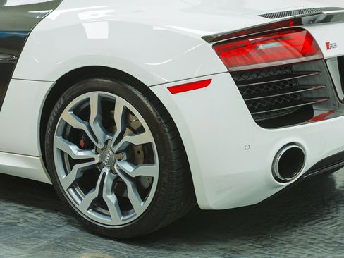 Used 2014 Audi R8 V10 AWD/4WD image 22