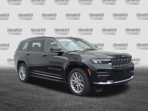 Used 2022 Jeep Grand Cherokee L Summit w/ Luxury Tech Group V AWD/4WD image 2
