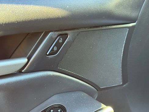 Used 2021 MAZDA MAZDA3 s FWD image 13